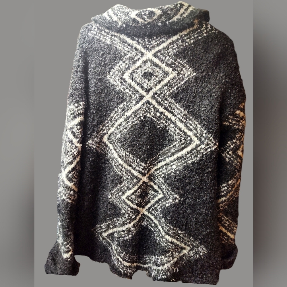Artisan NY Black and White Geometric Acrylic/Wool Long Cardigan M - Picture 4 of 4